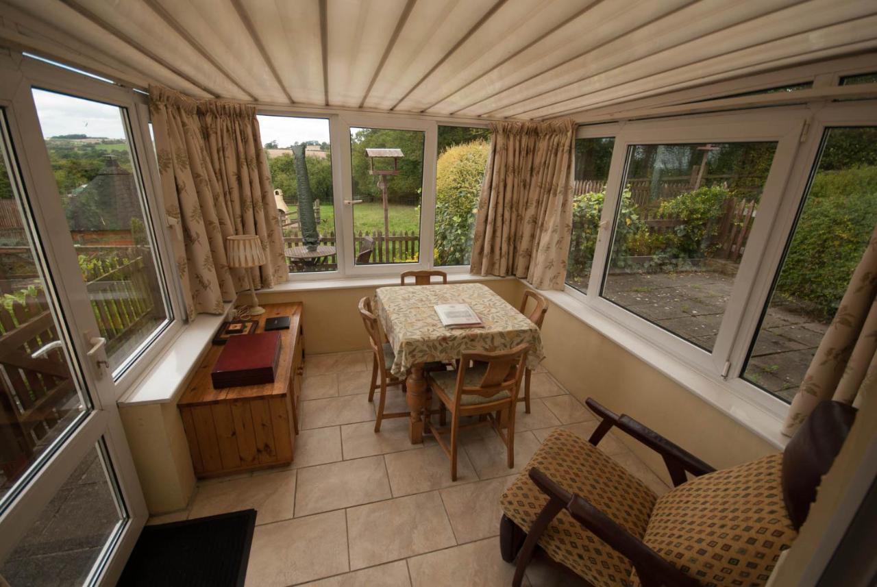 Greyfield Farm Cottages Farmborough Eksteriør bilde