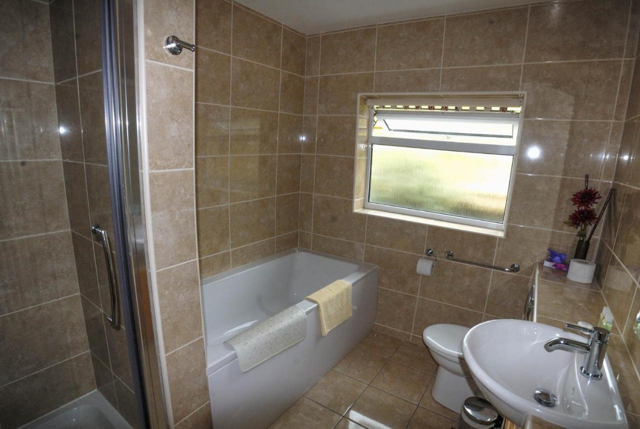 Greyfield Farm Cottages Farmborough Eksteriør bilde